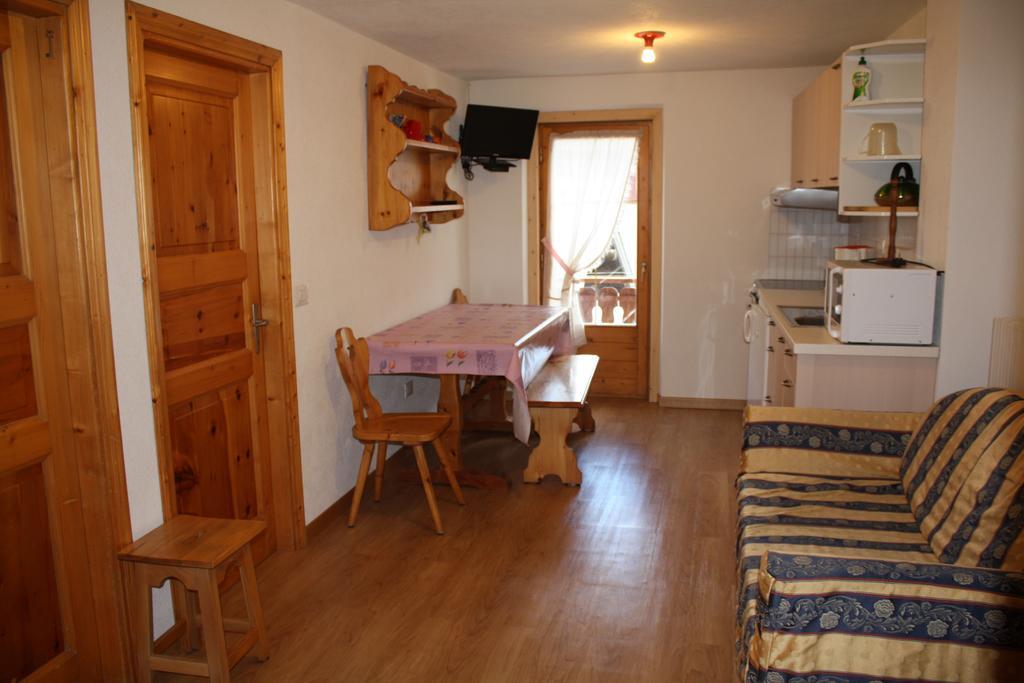 Apartamento Casa Longa Livigno Habitación foto