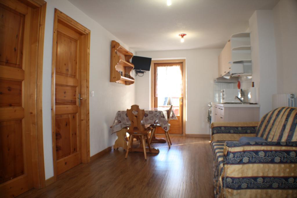 Apartamento Casa Longa Livigno Habitación foto